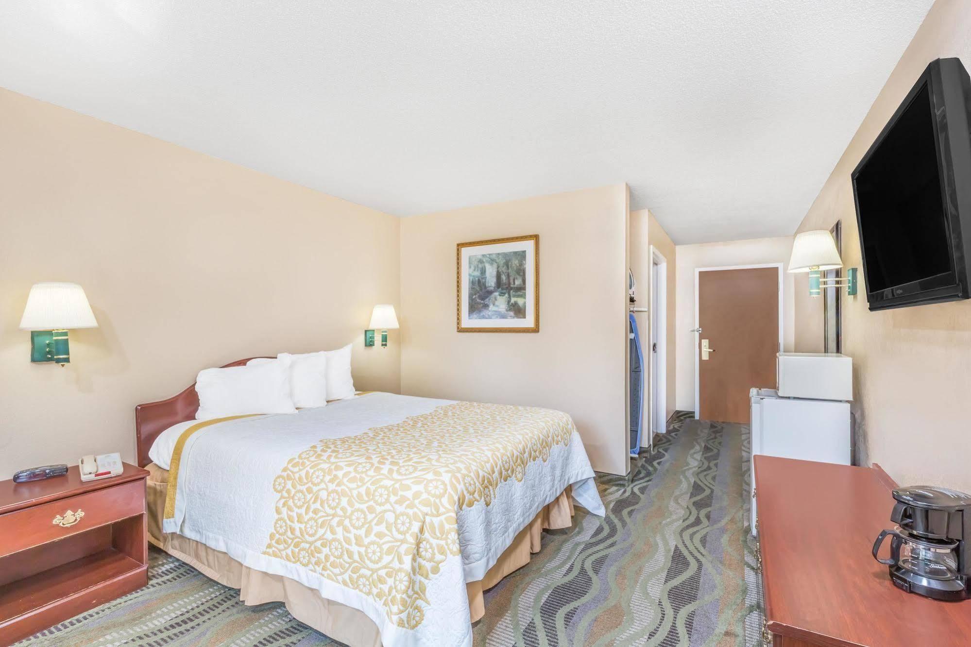 Surestay Hotel By Best Western Morganton Esterno foto